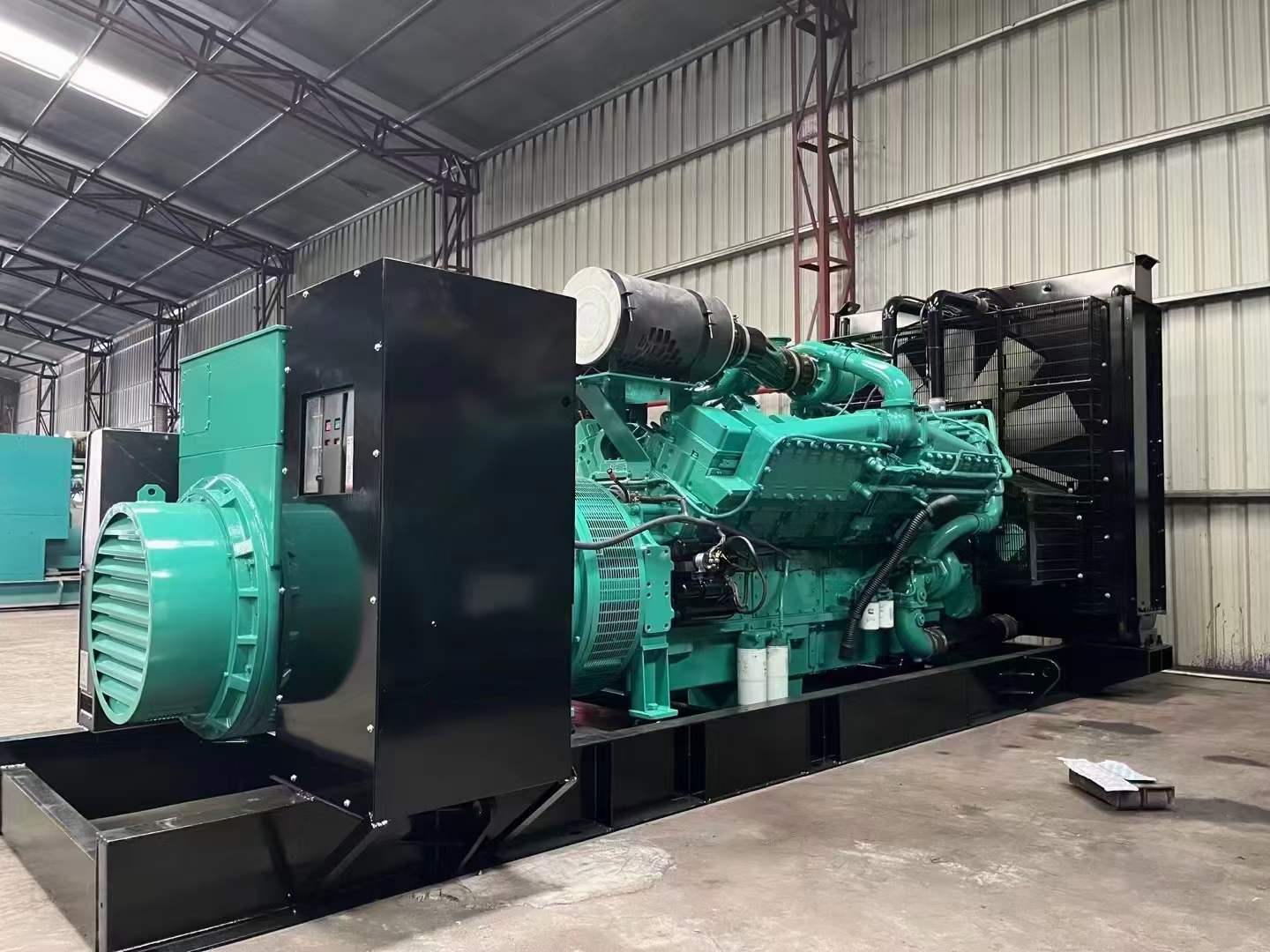 丰都如何降低 800kW 柴油发电机输出电流的波动？