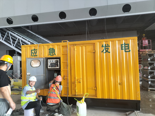 丰都怎样判断空气滤清器是否需要更换？