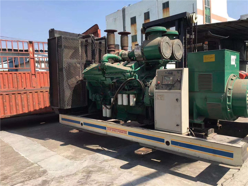 丰都如何判断柴油发电机组的机油温度是否达到了合适的预热温度？